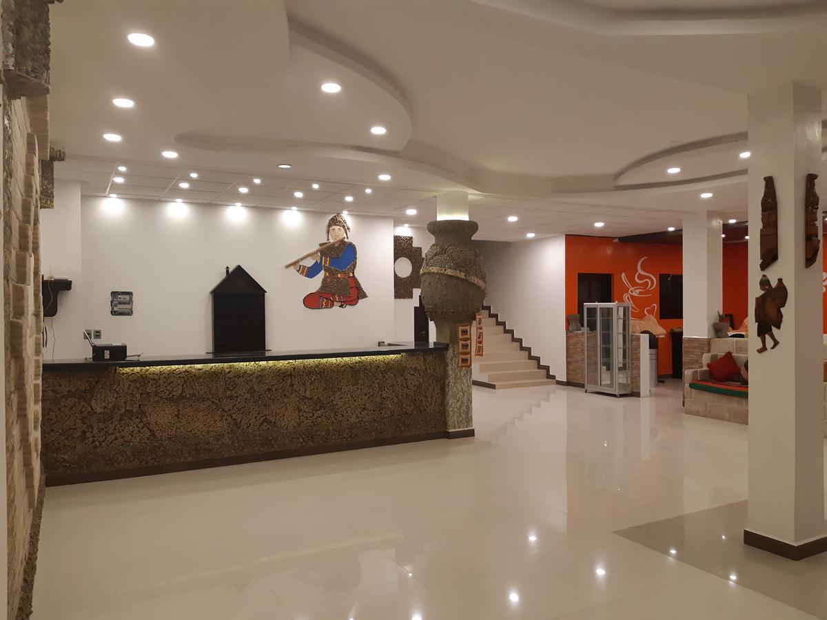 Hotel Cristales De Sal Уюни Екстериор снимка