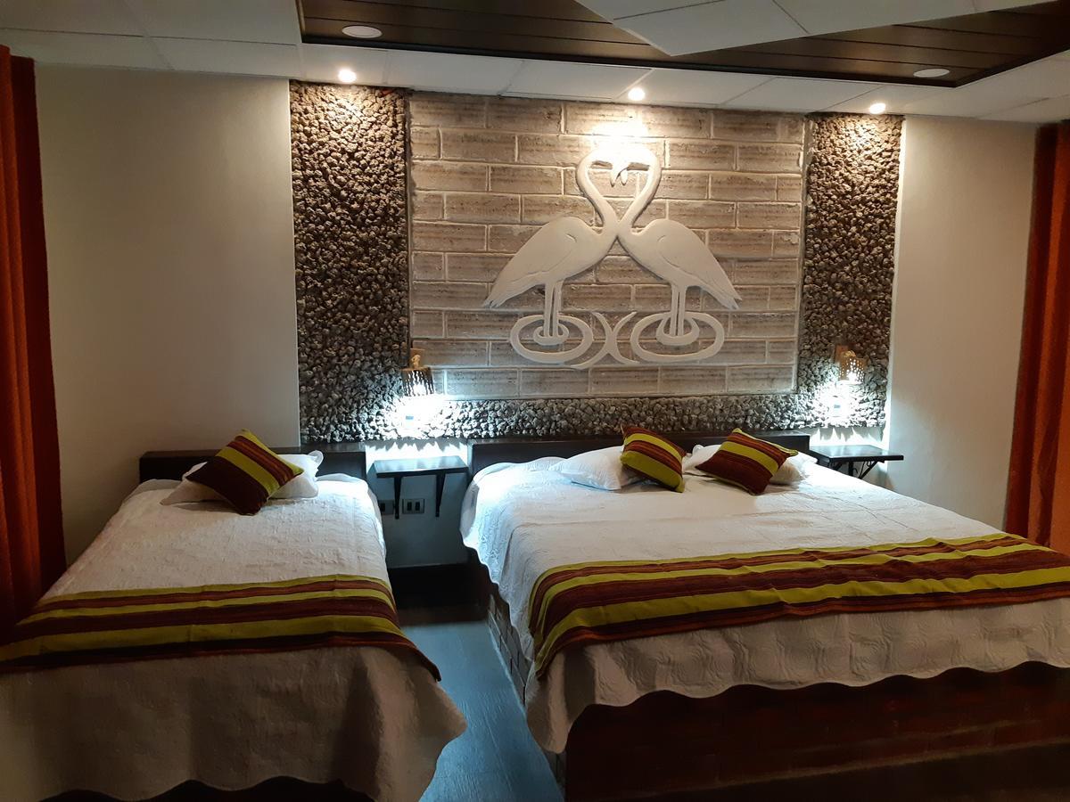 Hotel Cristales De Sal Уюни Екстериор снимка