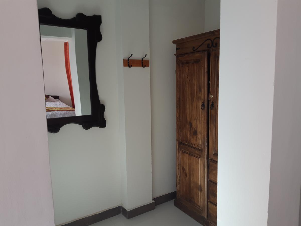 Hotel Cristales De Sal Уюни Екстериор снимка
