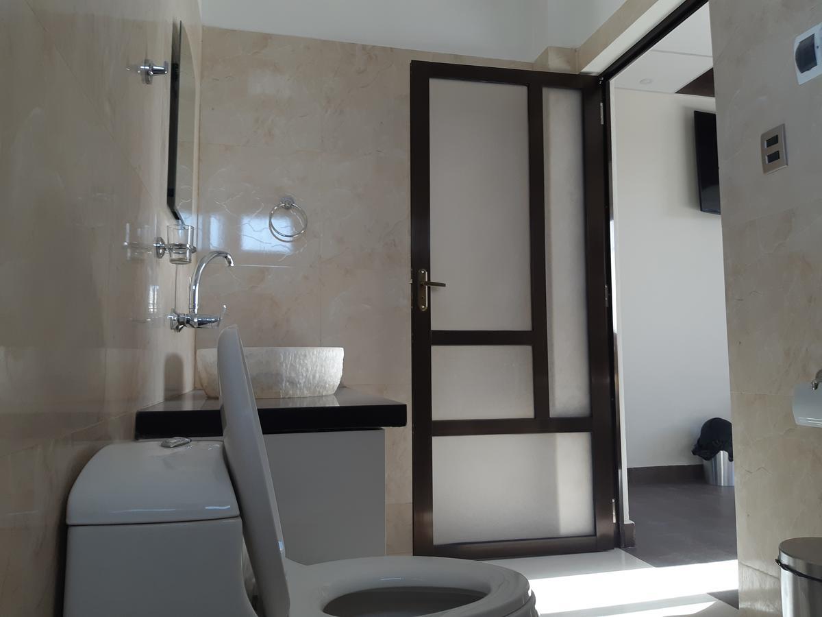Hotel Cristales De Sal Уюни Екстериор снимка